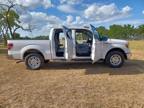Used 2013 Ford F150 Lariat w/ Mid Equipment Group image 28