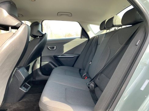 Used 2025 Kia K4 LXS image 23