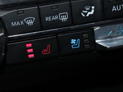 Used 2023 Ford F150 Lariat w/ Equipment Group 502A High image 54