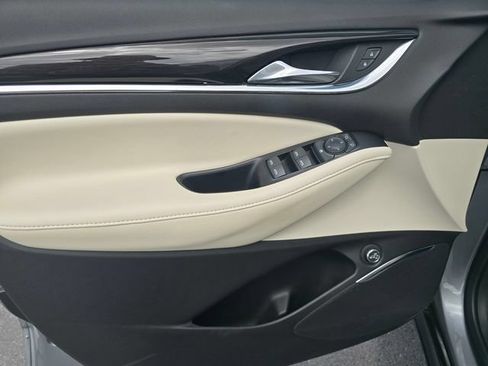 Used 2023 Buick Enclave Essence w/ Sport Touring Edition FWD image 21