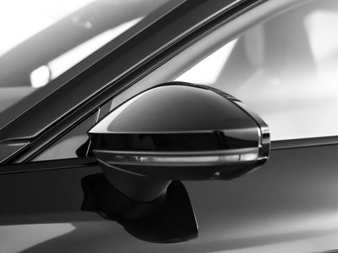 Used 2023 Audi RS e-tron GT w/ Carbon Performance Package image 23