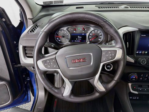 Used 2022 GMC Terrain SLT AWD/4WD image 3