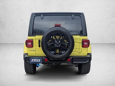 Used 2023 Jeep Wrangler Sahara w/ Cold Weather Group image 6