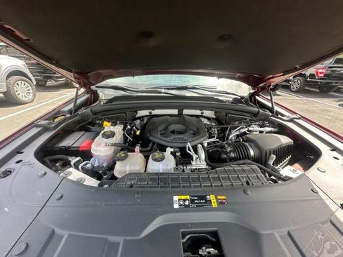 Used 2023 Jeep Grand Cherokee 30th Anniversary image 16