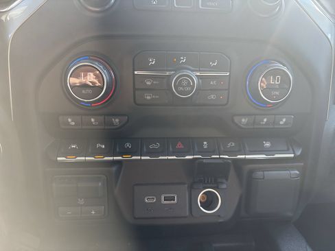 Used 2019 Chevrolet Silverado 1500 LTZ w/ LTZ Plus Package AWD/4WD image 21