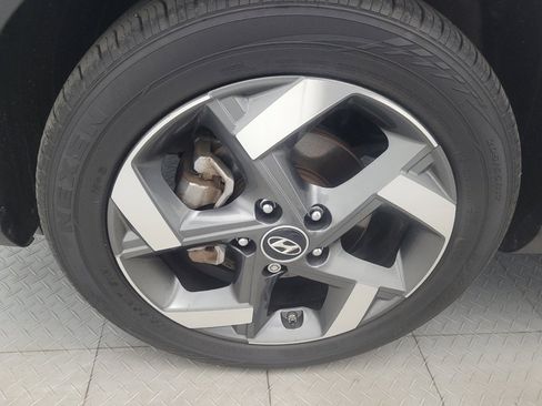 Used 2021 Hyundai Venue SEL FWD image 31