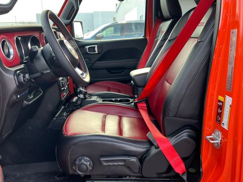 Used 2023 Jeep Wrangler Unlimited Rubicon 4xe image 21