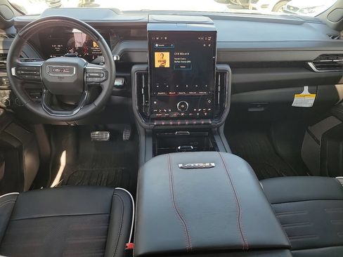 Used 2025 GMC Yukon XL AT4 Ultimate w/ LPO, Floor Liner Package AWD/4WD image 21