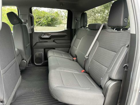 Certified 2024 Chevrolet Silverado 1500 LT AWD/4WD image 17
