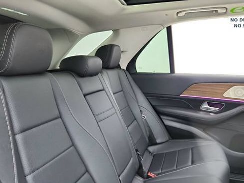 Used 2025 Mercedes-Benz GLE 350 4MATIC image 25