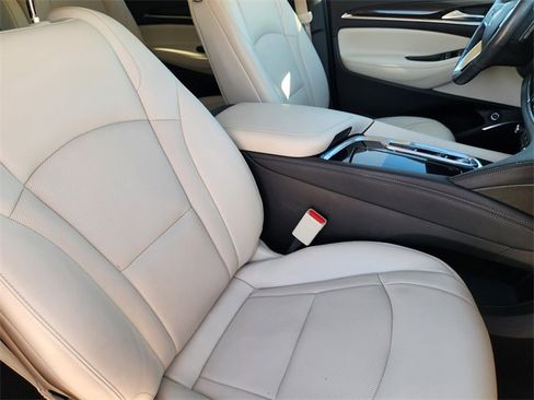 Used 2023 Buick Enclave Essence w/ Sport Touring Edition image 14
