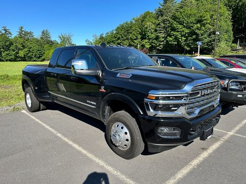 Used 2026 RAM 3500 Limited w/ Bed Utility Group AWD/4WD image 2