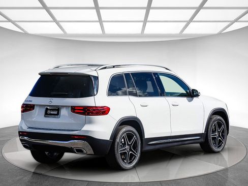 New 2026 Mercedes-Benz GLB 250 image 4