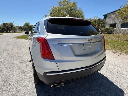 Used 2017 Cadillac XT5 Luxury image 10