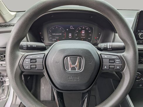 Used 2023 Honda Accord LX image 34