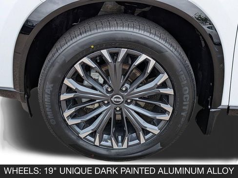 Used 2024 Nissan Rogue Platinum FWD image 11