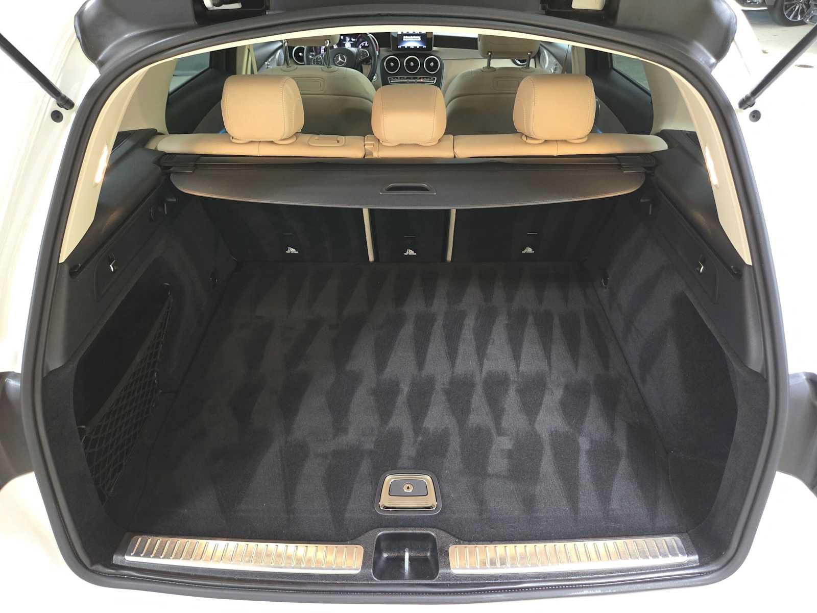 Used 2019 Mercedes-Benz GLC 300 4MATIC image 14