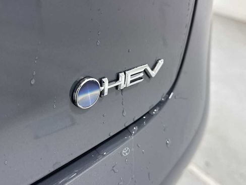 New 2026 Toyota Prius LE image 28