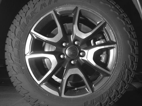 Used 2025 Jeep Compass Trailhawk AWD/4WD image 13
