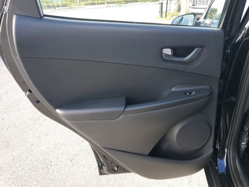 Used 2023 Hyundai Kona SE w/ Cargo Package image 29