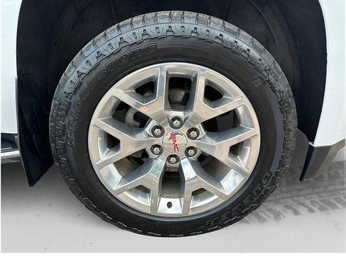 Used 2017 GMC Yukon SLT w/ Open Road Package AWD/4WD image 15