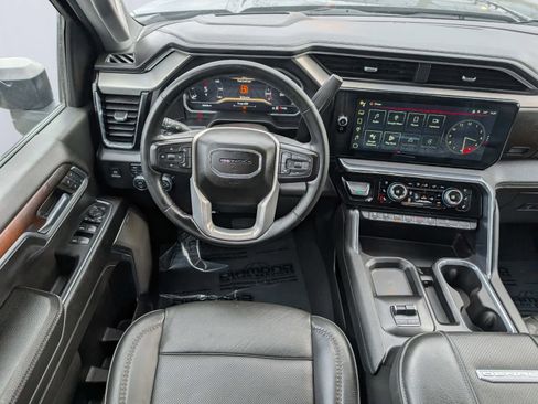 Used 2024 GMC Sierra 2500 Denali w/ Denali Reserve Package image 17