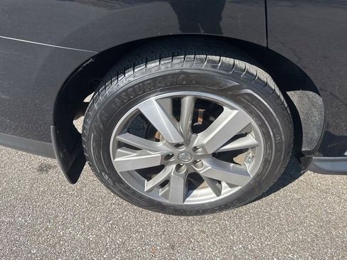 Used 2015 Nissan Pathfinder Platinum image 12