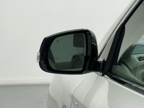 Used 2016 INFINITI QX60 3.5 Sport Utility 4D w/ Deluxe Technology Package image 41