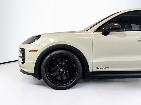 Certified 2024 Porsche Cayenne Turbo GT AWD/4WD image 28