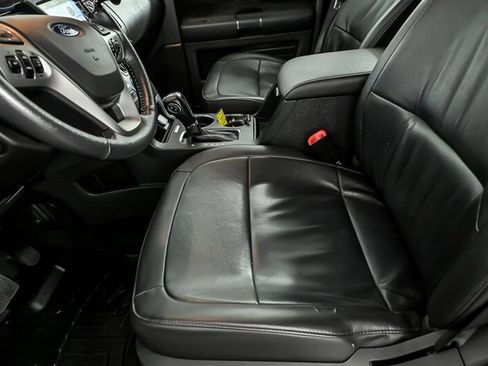 Used 2016 Ford Flex SEL w/ Equipment Group 202A FWD image 14