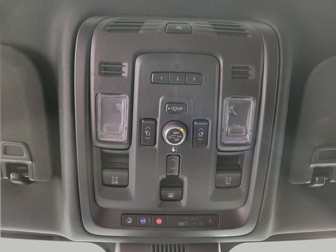 Certified 2024 GMC Yukon Denali Ultimate image 19