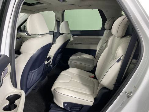 Used 2024 Hyundai Palisade Calligraphy image 31