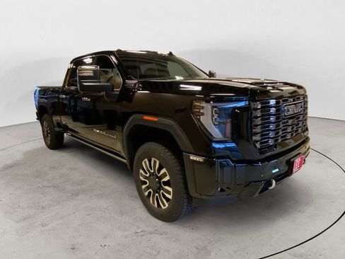 New 2026 GMC Sierra 2500 Denali Ultimate image 8