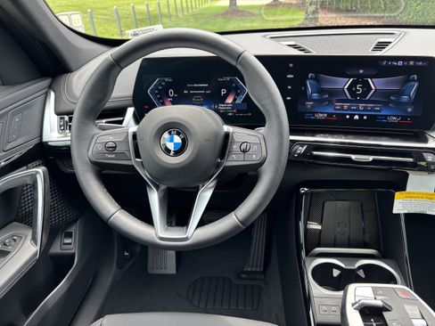 New 2027 BMW X1 xDrive28i AWD/4WD image 19