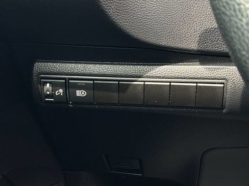 Used 2025 Toyota Corolla LE FWD image 25