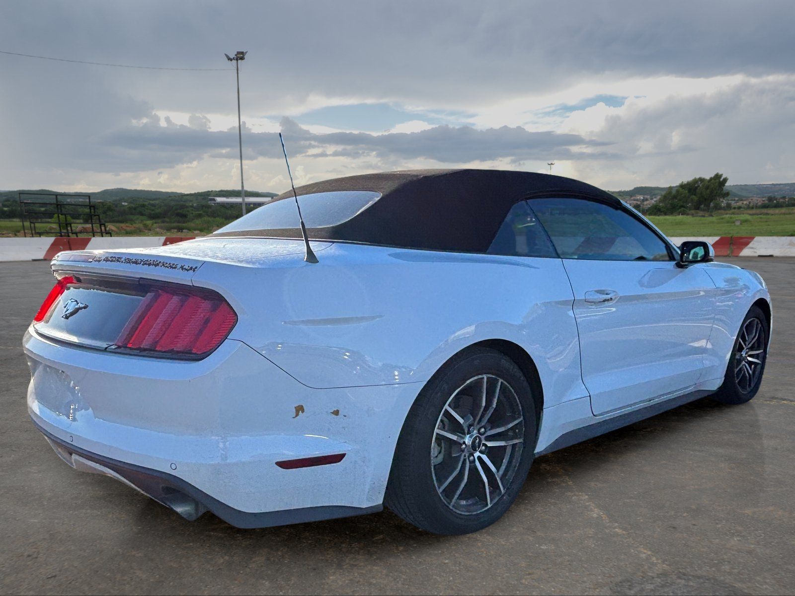 Used 2017 Ford Mustang Premium w/ Equipment Group 201A RWD image 3