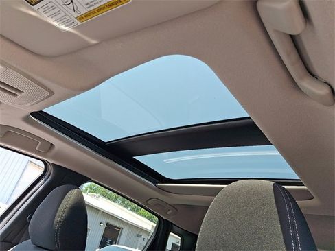 New 2025 Nissan Kicks SV w/ SV Premium Package image 6