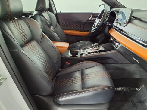 Used 2024 Mitsubishi Outlander SEL FWD image 9