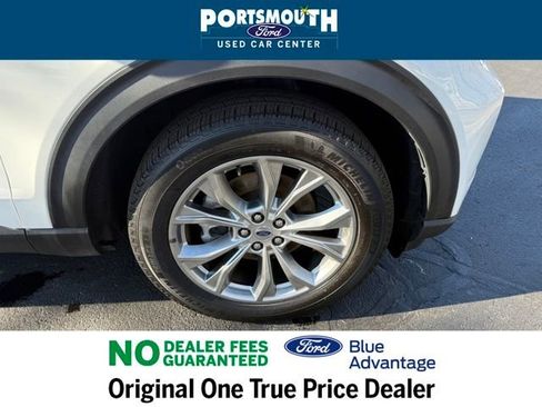 Certified 2022 Ford Explorer XLT w/ Equipment Group 202A image 28