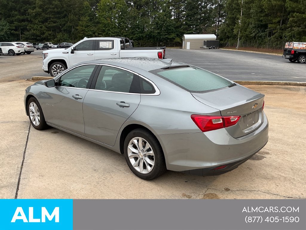 Used 2025 Chevrolet Malibu LT FWD image 3