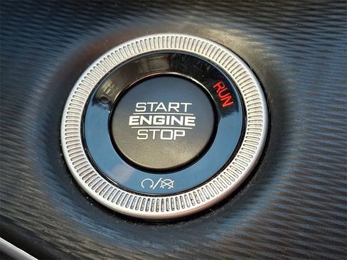 Used 2023 Jeep Grand Cherokee L Laredo image 26