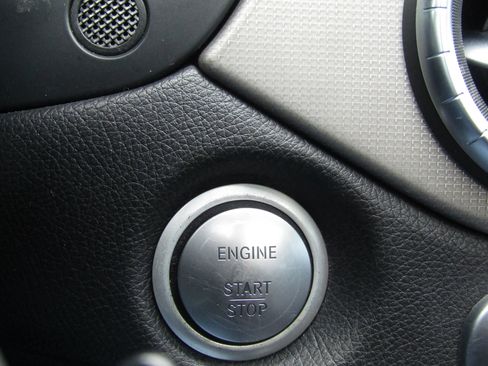 Used 2019 Mercedes-Benz CLA 250 4MATIC image 24