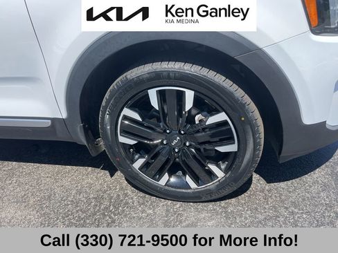 Certified 2024 Kia Telluride SX w/ Towing Package AWD/4WD image 22