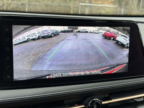 Used 2023 Nissan Ariya FWD image 17