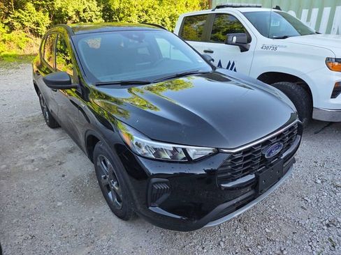 Used 2025 Ford Escape ST-Line FWD image 3