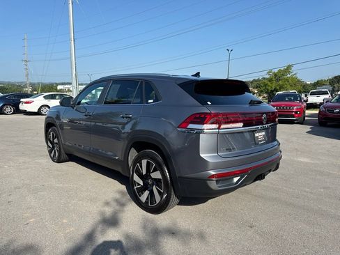 Used 2024 Volkswagen Atlas Cross Sport SE AWD/4WD image 5