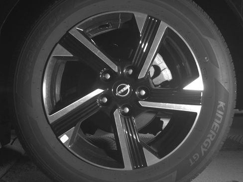 Used 2025 Nissan Sentra SV FWD image 14