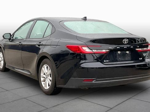 Used 2025 Toyota Camry LE FWD image 12