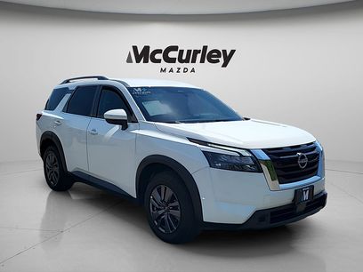 Used 2025 Nissan Pathfinder SV