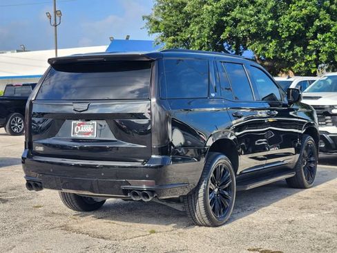 Used 2024 Cadillac Escalade Premium Luxury w/ LPO, Floor Liner Package AWD/4WD image 7